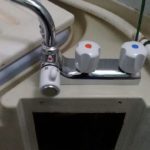 浴室ツーハンドル混合水栓