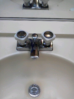 洗面所混合水栓